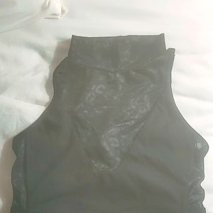 VS PINK leopard print V cut sports bra